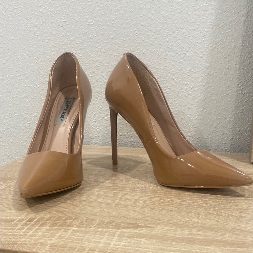 Steve Madden Glossy Brown Heels